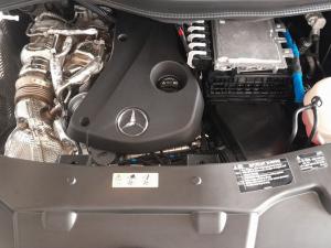 Mercedes-Benz V-Class V300d Exclusive - Image 11