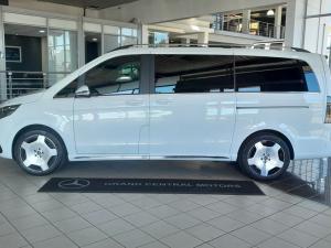 Mercedes-Benz V-Class V300d Exclusive - Image 4