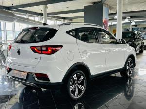 MG ZS 1.5 Luxury - Image 2