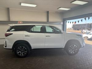 Toyota Fortuner 2.8GD-6 48V 4x4 - Image 4