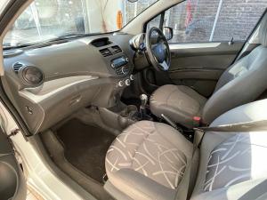 Chevrolet Spark 1.2 LS Black&White Edition - Image 9