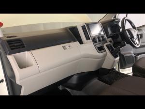 Toyota Quantum 2.8 LWB crew cab - Image 9