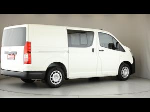 Toyota Quantum 2.8 LWB crew cab - Image 3