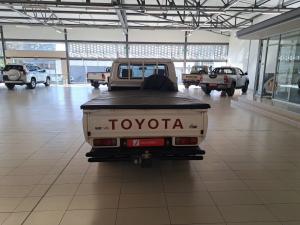 Toyota Land Cruiser 79 4.5D-4D V8 single cab LX - Image 5