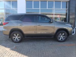 Toyota Fortuner 2.4GD-6 4x4 - Image 4