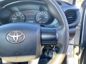 Toyota Hilux 2.4GD single cab S (aircon) - Image 10