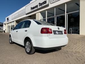 Volkswagen Polo Vivo sedan 1.4 Conceptline - Image 10