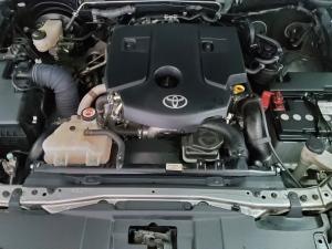 Toyota Hilux 2.8GD-6 double cab Legend manual - Image 10
