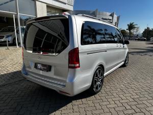 Mercedes-Benz V-Class V300d Avantgarde AMG Line - Image 3