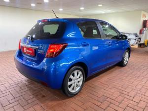 Toyota Yaris 1.3 auto - Image 3