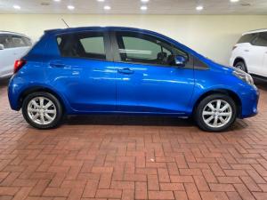Toyota Yaris 1.3 auto - Image 5