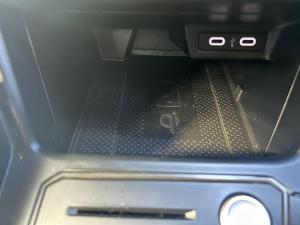 Volkswagen Polo hatch 1.0TSI Life manual - Image 8