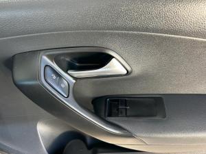 Volkswagen Polo Vivo hatch 1.4 Trendline - Image 10