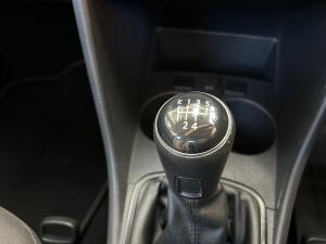 Volkswagen Polo Vivo hatch 1.4 Trendline - Image 9