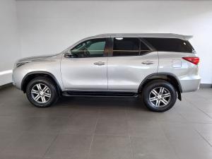 Toyota Fortuner 2.4GD-6 4x4 - Image 4