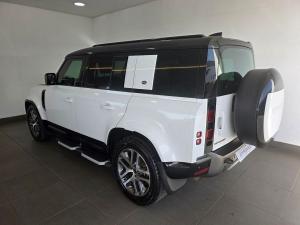 Land Rover Defender 110 D300 X-Dynamic SE - Image 18