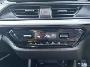 Suzuki Swift 1.2 GL+ manual - Image 12