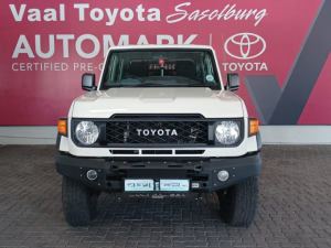 Toyota Land Cruiser 79 2.8GD-6 double cab - Image 2
