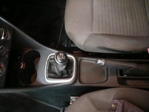 Volkswagen Polo 1.6 Comfortline - Image 18