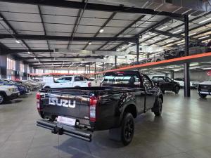 Isuzu D-MAX 250C Fleetside S/C - Image 6