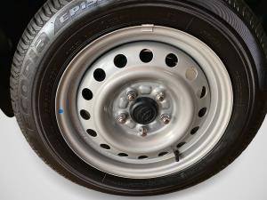 Toyota Rumion 1.5 S - Image 9