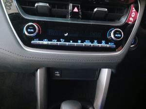 Toyota Corolla Cross 1.8 XS - Image 15