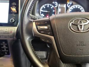 Toyota Land Cruiser Prado 2.8GD VX-L - Image 16