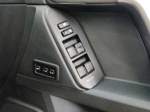 Toyota Land Cruiser Prado 2.8GD VX-L - Image 17