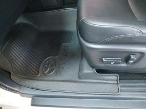 Toyota Land Cruiser Prado 2.8GD VX-L - Image 23