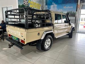 Toyota Land Cruiser 79 4.5D-4D V8 double cab LX - Image 4