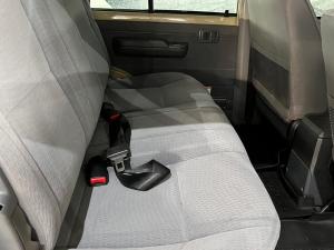 Toyota Land Cruiser 79 4.5D-4D V8 double cab LX - Image 6