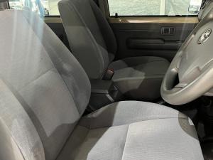 Toyota Land Cruiser 79 4.5D-4D V8 double cab LX - Image 8