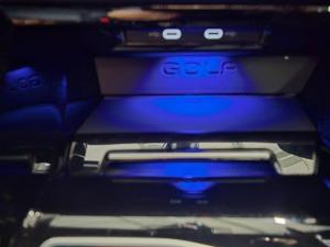 Volkswagen Golf R - Image 17