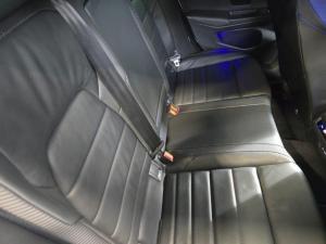 Volkswagen Golf R - Image 19