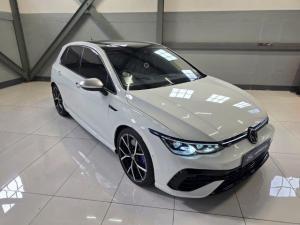 Volkswagen Golf R - Image 1