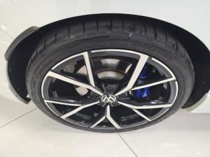Volkswagen Golf R - Image 20