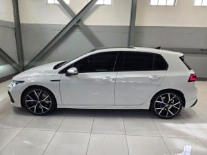 Volkswagen Golf R - Image 2