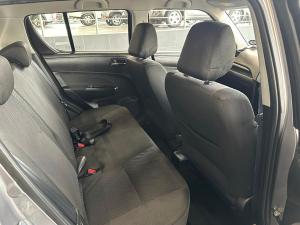 Suzuki Swift hatch 1.2 GL - Image 9