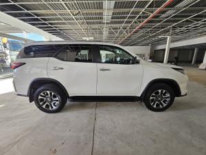 Toyota Fortuner 2.4GD-6 auto - Image 8