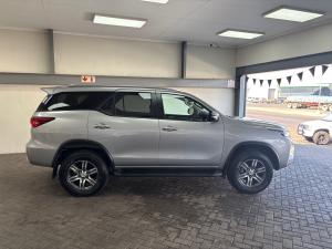 Toyota Fortuner 2.4GD-6 auto - Image 3