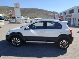 Toyota Etios Cross 1.5 Xs - Image 21