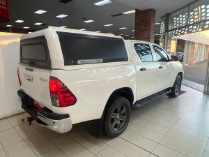 Toyota Hilux 2.4GD-6 double cab Raider manual - Image 2