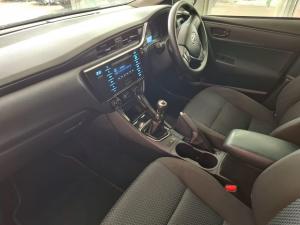 Toyota Corolla Quest 1.8 Plus manual - Image 7