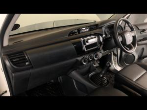 Toyota Hilux 2.4GD single cab S (aircon) - Image 7