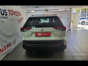 Toyota RAV4 2.0 GX - Image 5