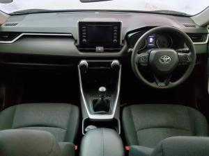 Toyota RAV4 2.0 GX - Image 6