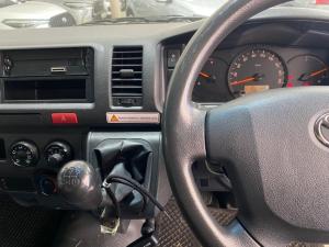 Toyota QUANTUM/HIACE 2.5 D-4D Sesfikile 16s - Image 9