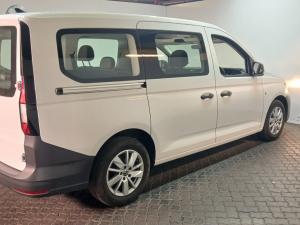 Volkswagen Caddy Maxi Kombi 2.0 TDi - Image 5