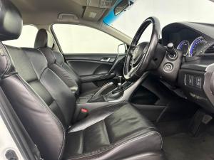 Honda Accord 2.0i - Image 19