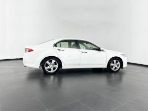 Honda Accord 2.0i - Image 7